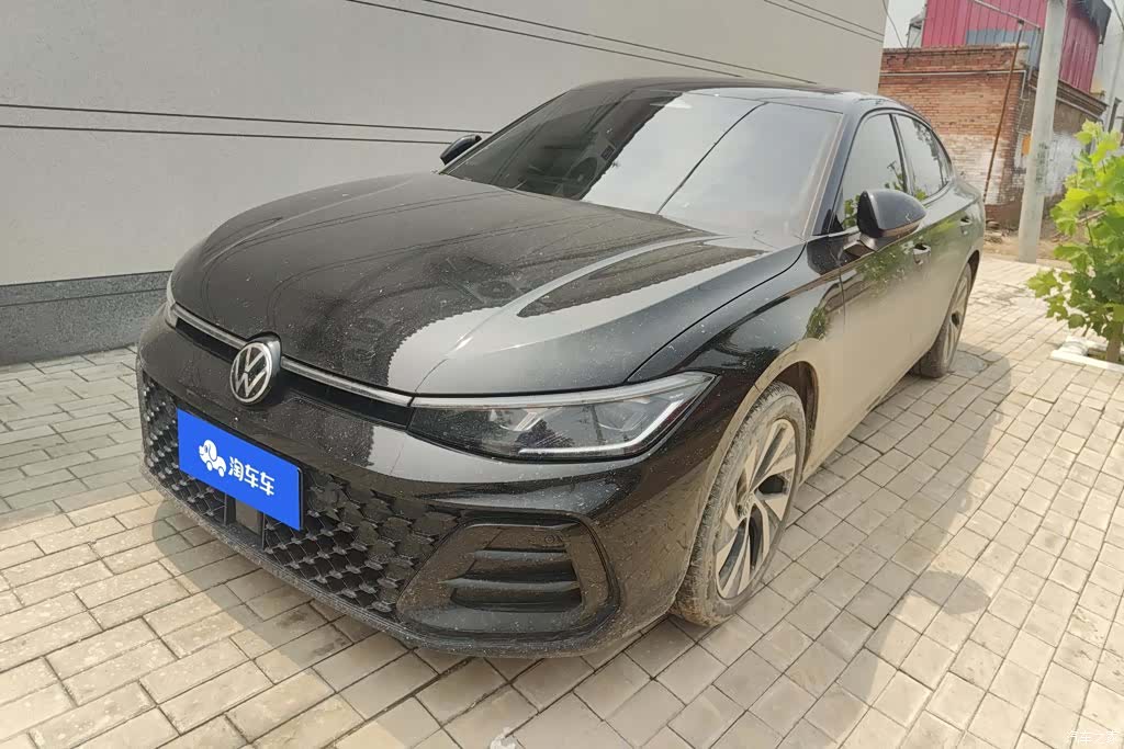 Volkswagen Passat, 2025 1