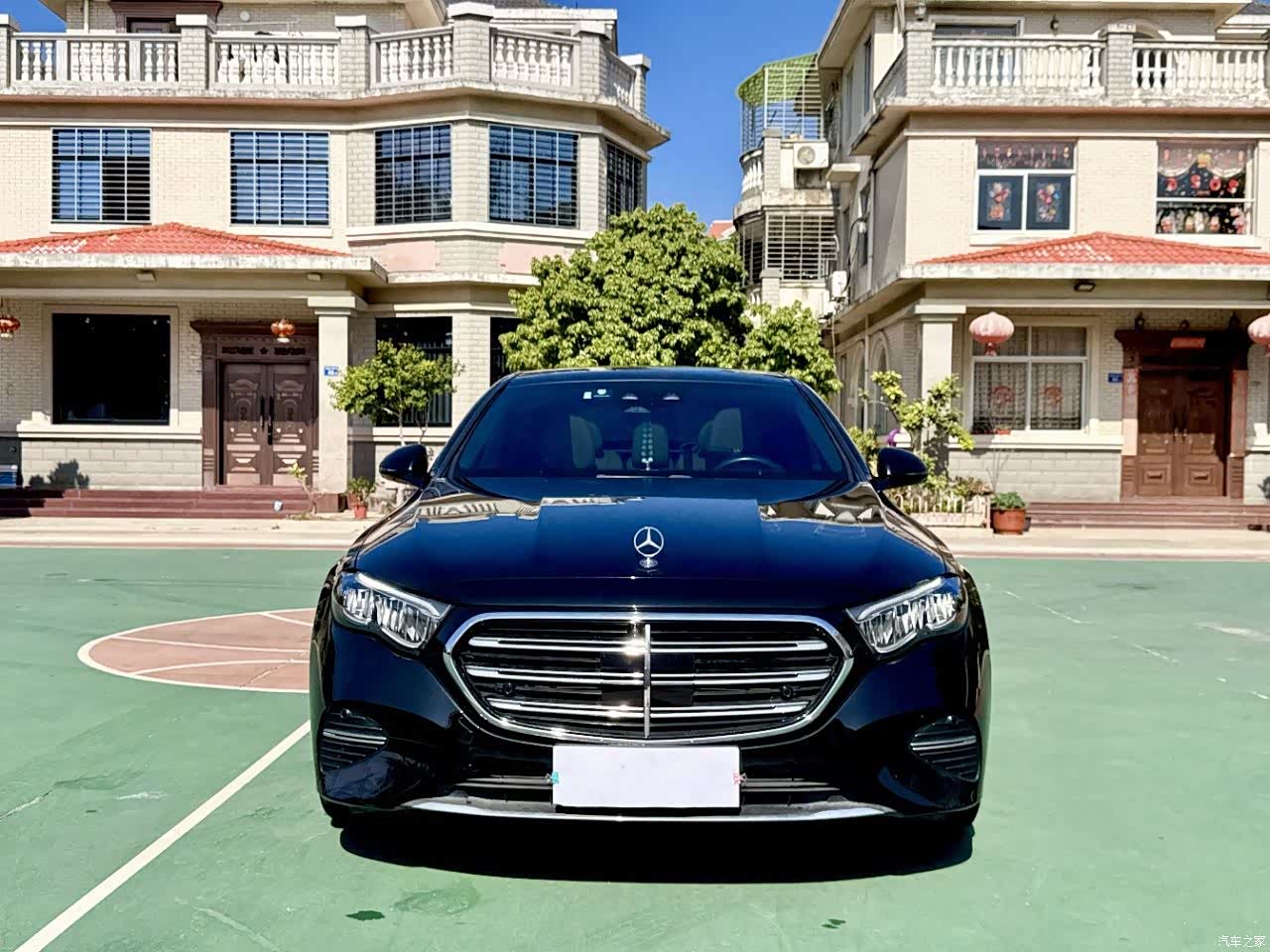Mercedes-Benz E-Class, 2024 2