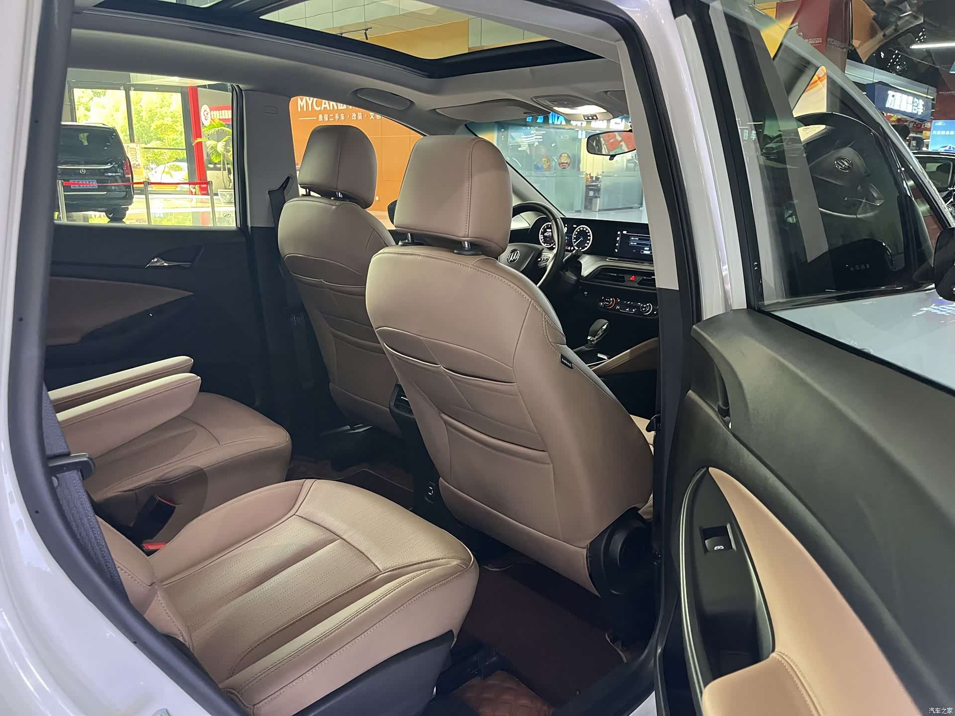 Buick GL6, 2023 7