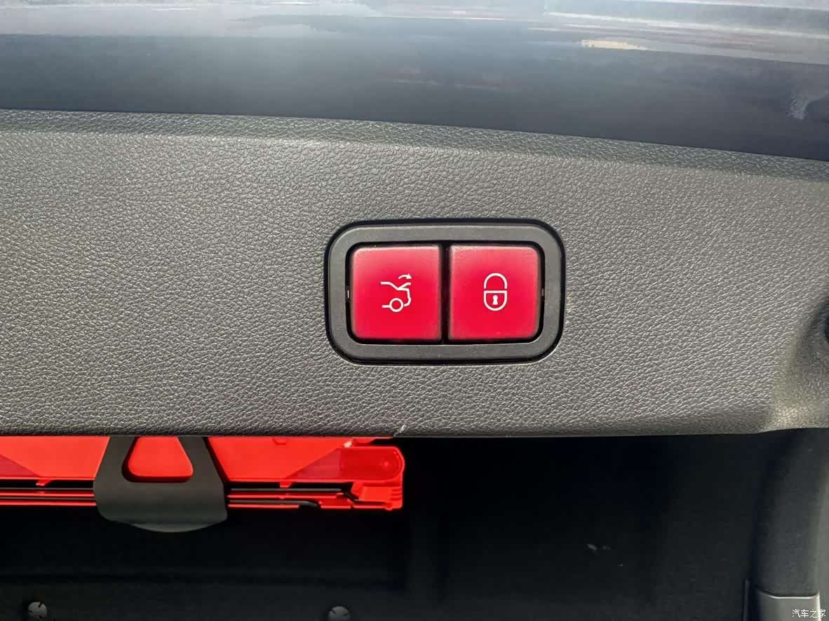 Mercedes-Benz E-Class, 2012 28