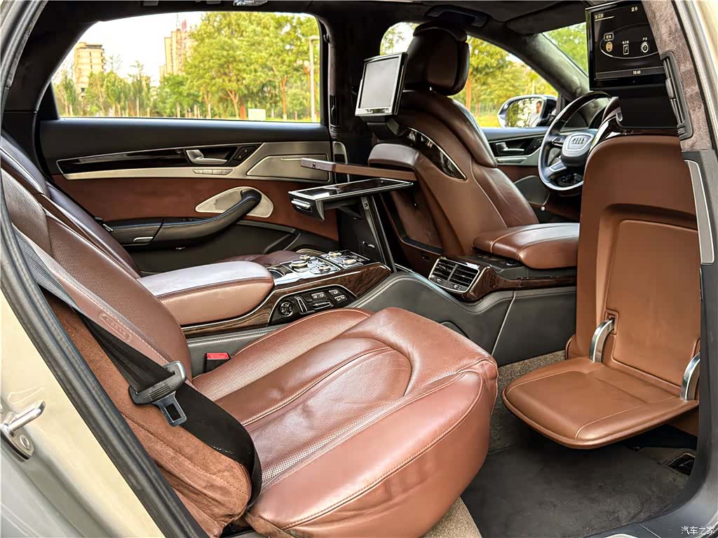Audi A8L, 2013 9