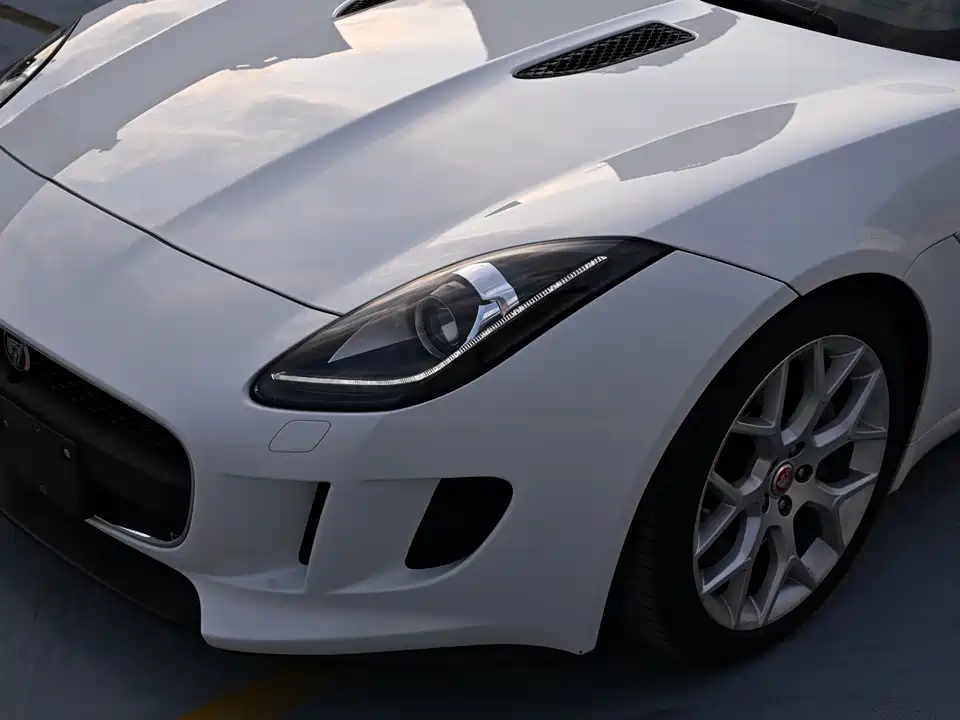 Jaguar F-TYPE