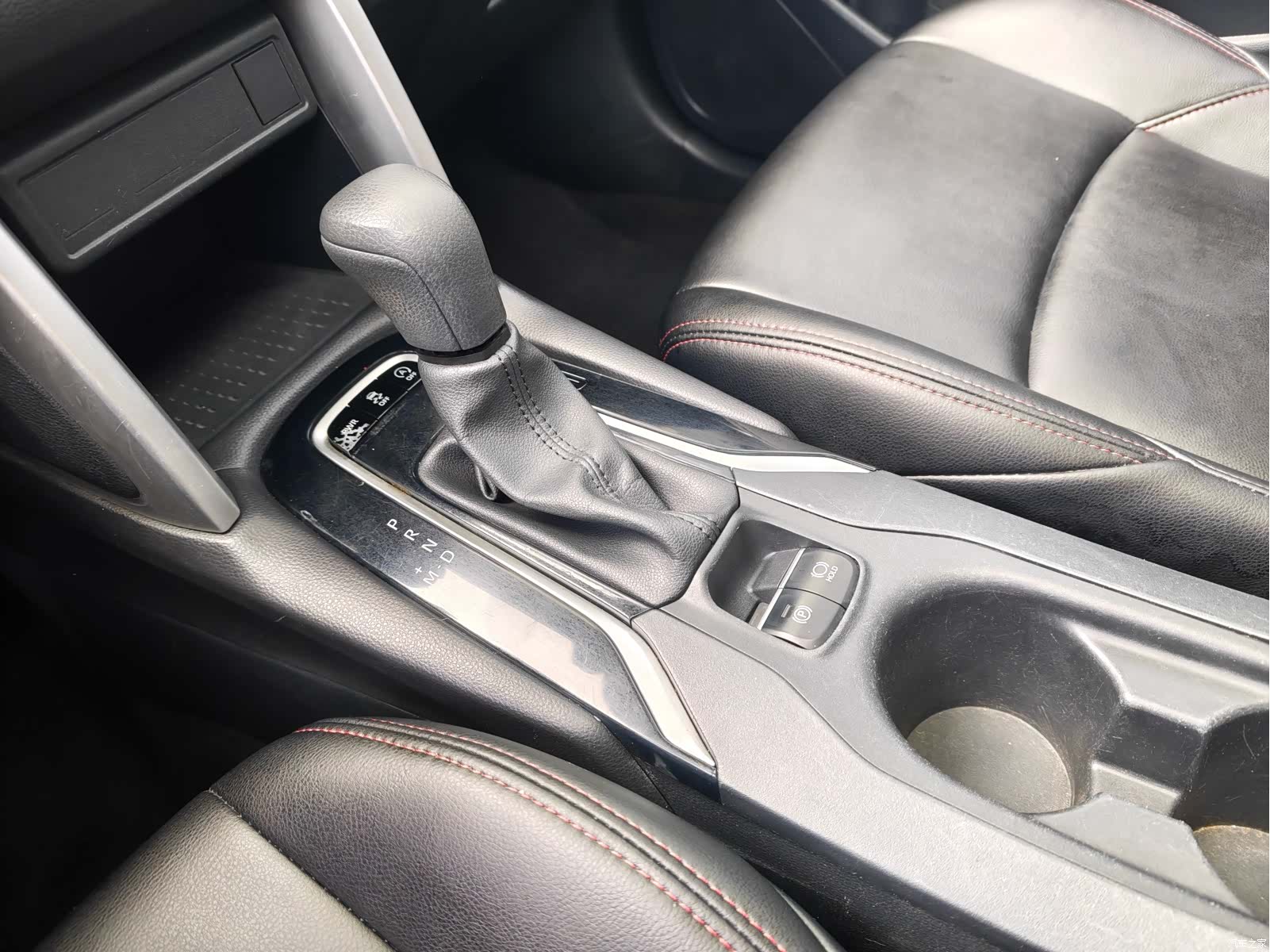 Toyota Frontlander, 2022 17