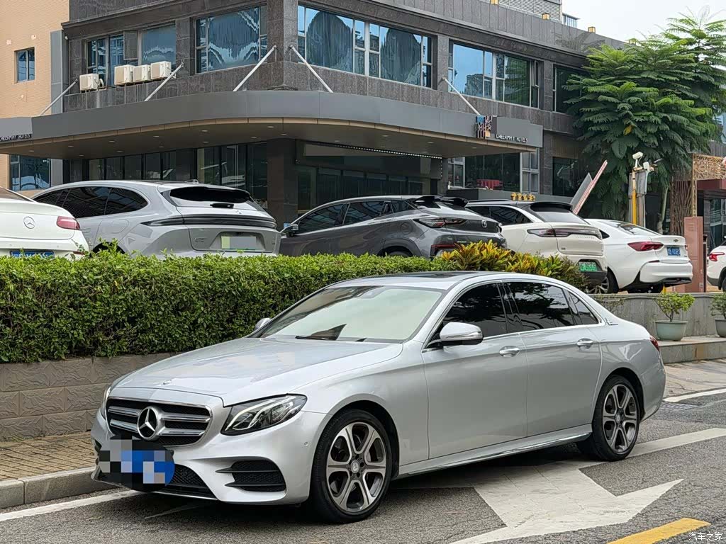 Mercedes-Benz E-Class, 2017 1