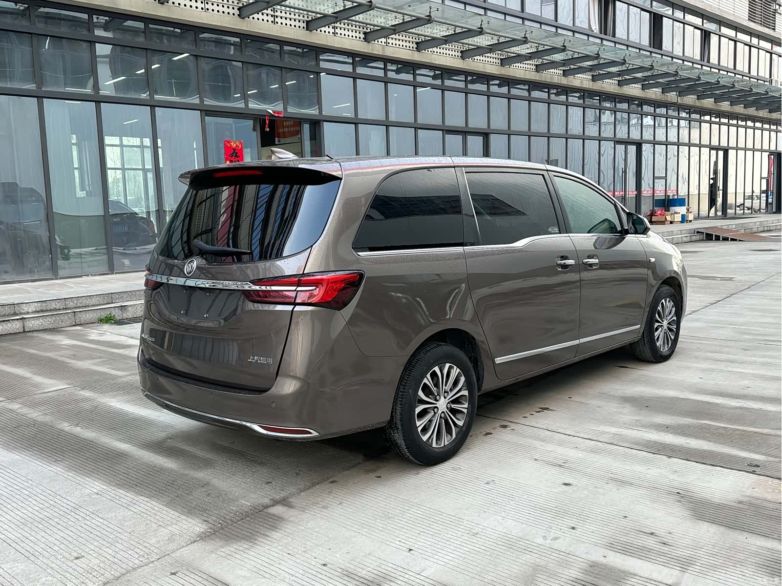 Buick GL8, 2020 6
