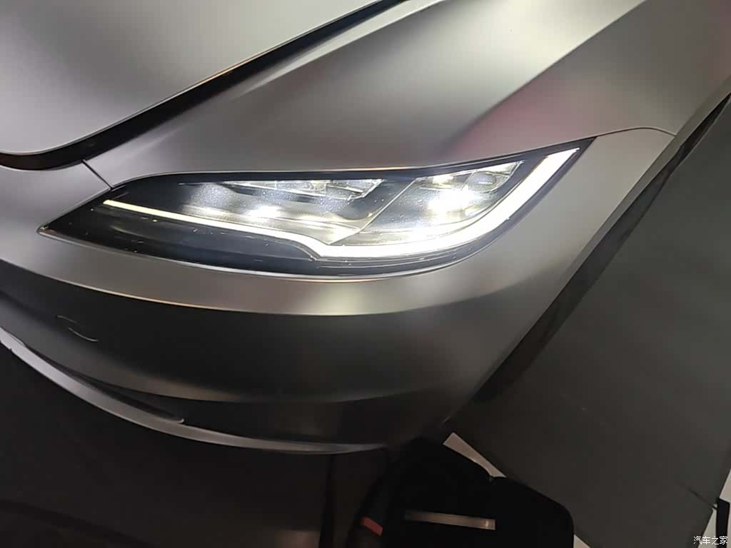 Tesla Model 3, 2025 24