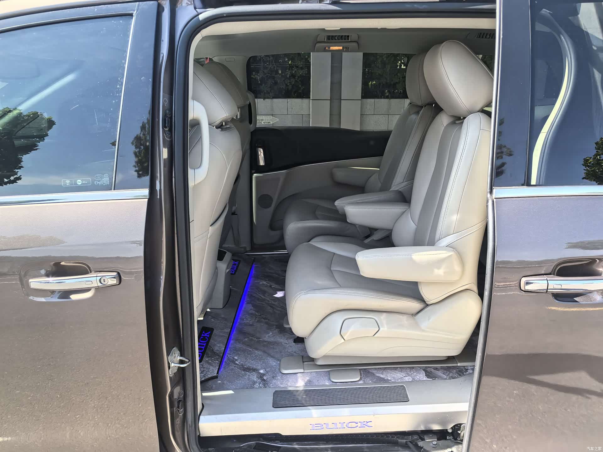 Buick GL8, 2020 7