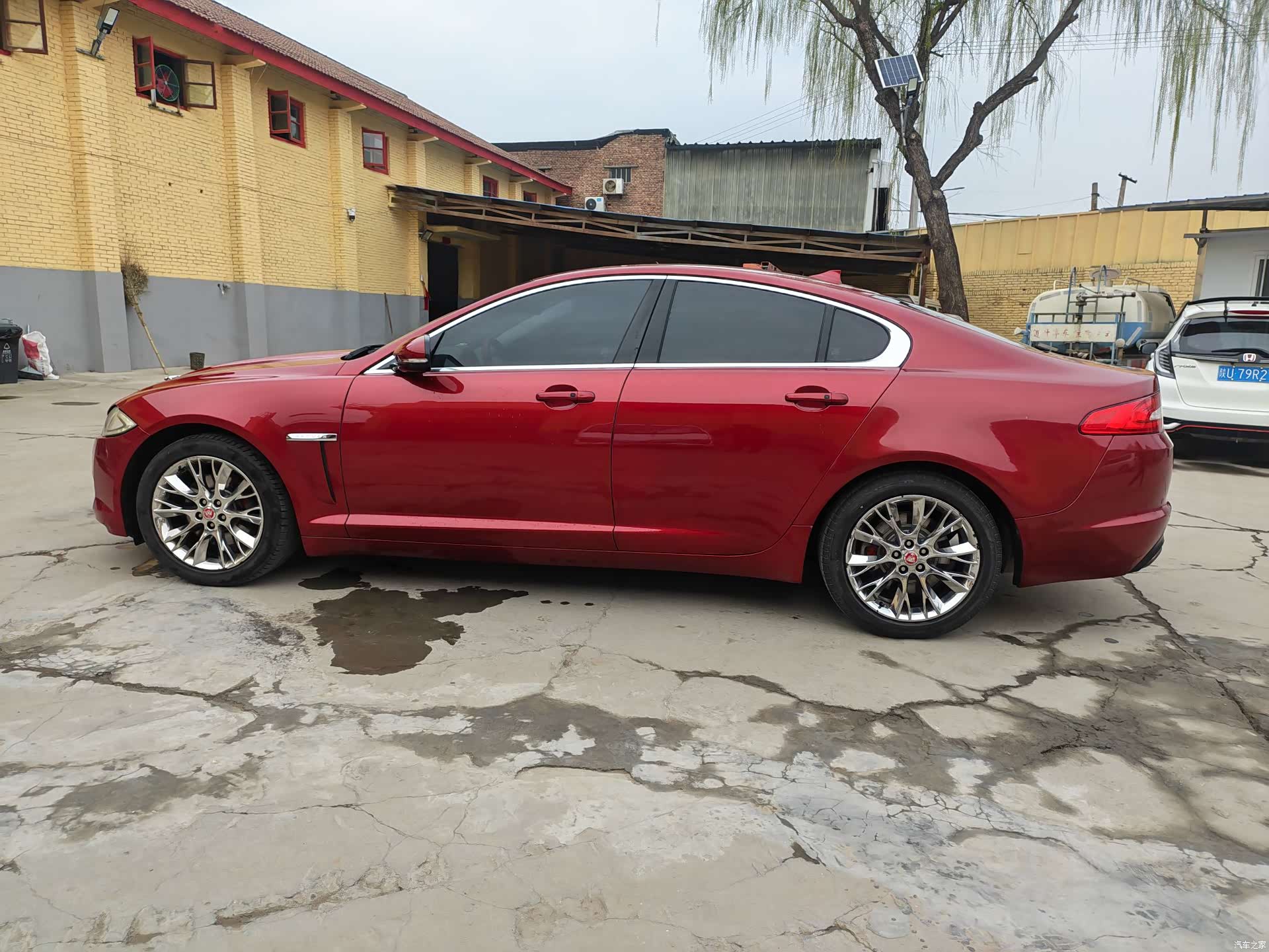 Jaguar XF, 2015 8