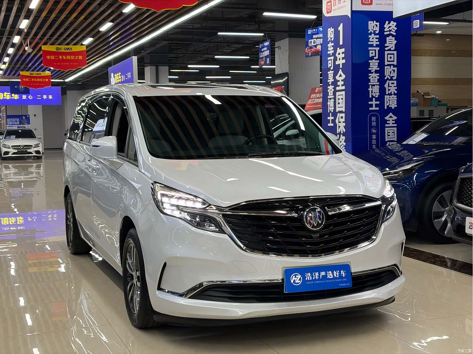 Buick GL8, 2022 3