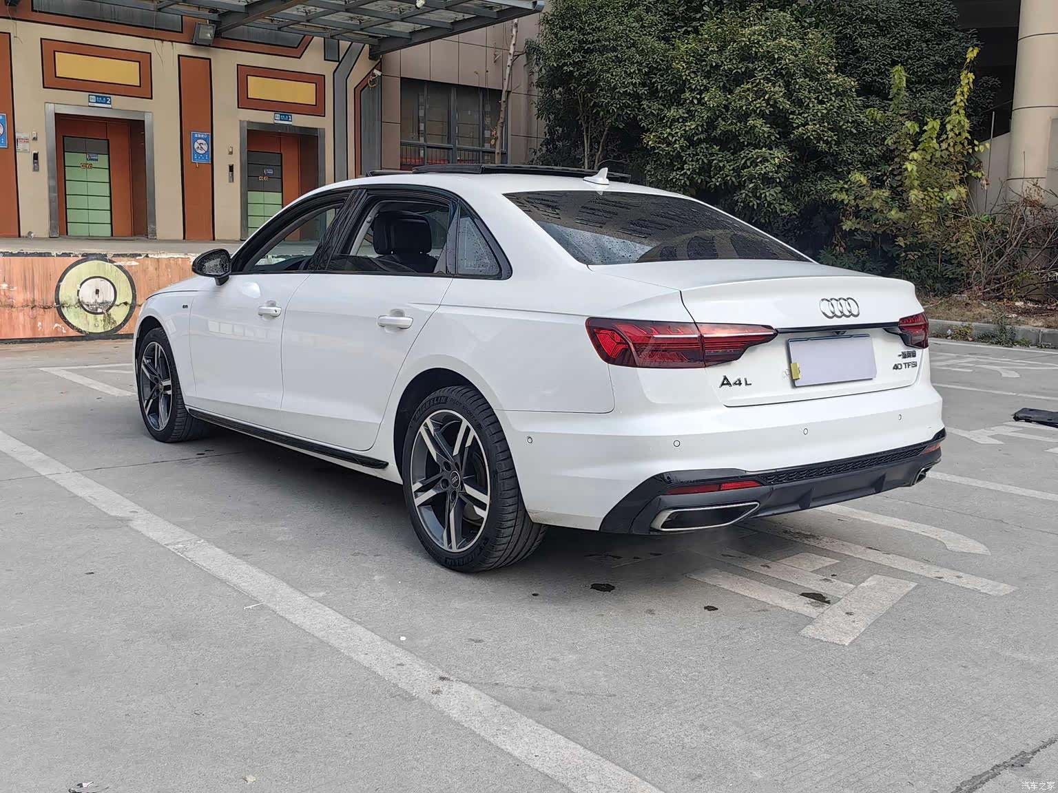 Audi A4L, 2022 13