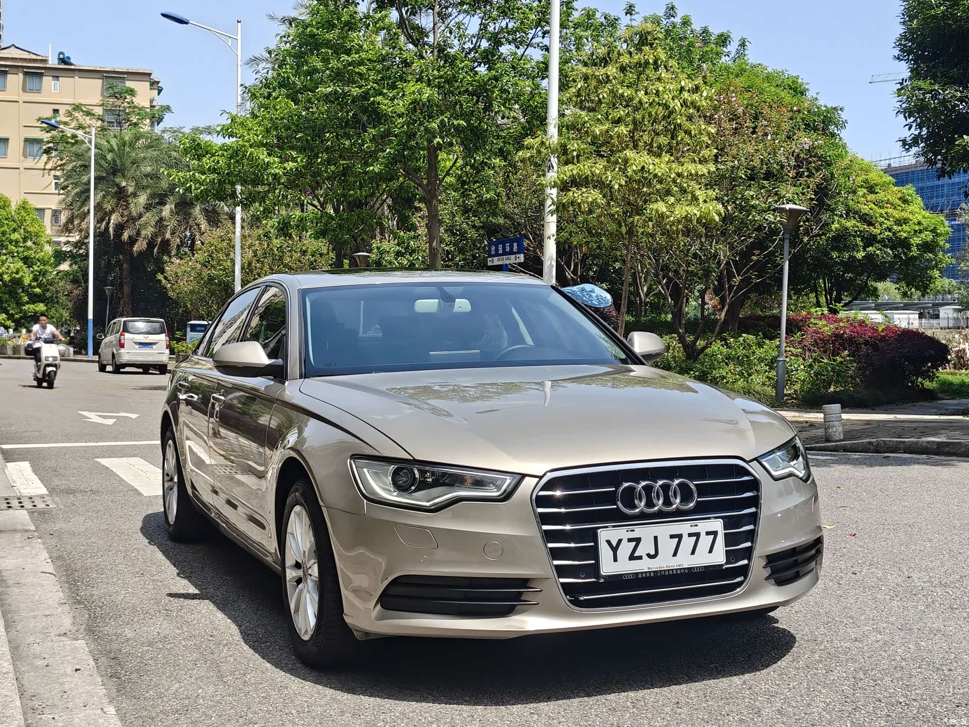 Audi A6L, 2014 3