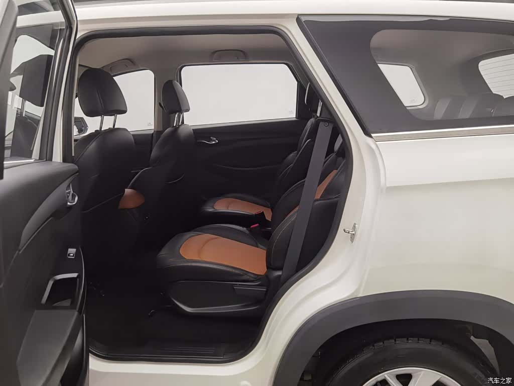 Wuling Hongguang, 2019 15