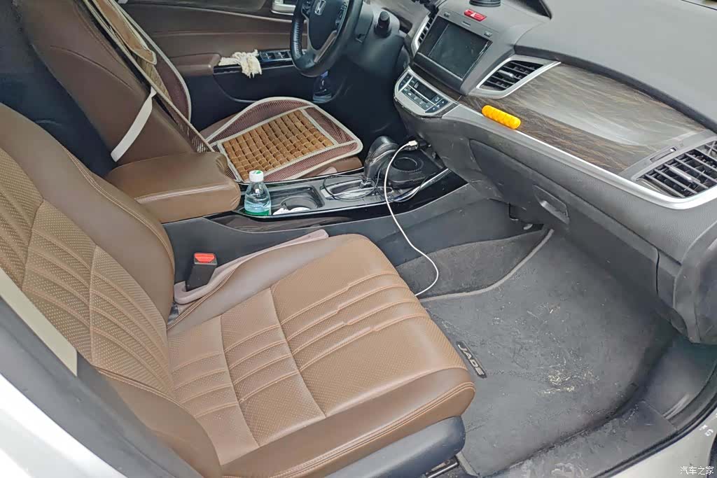 Honda Jade, 2017 8