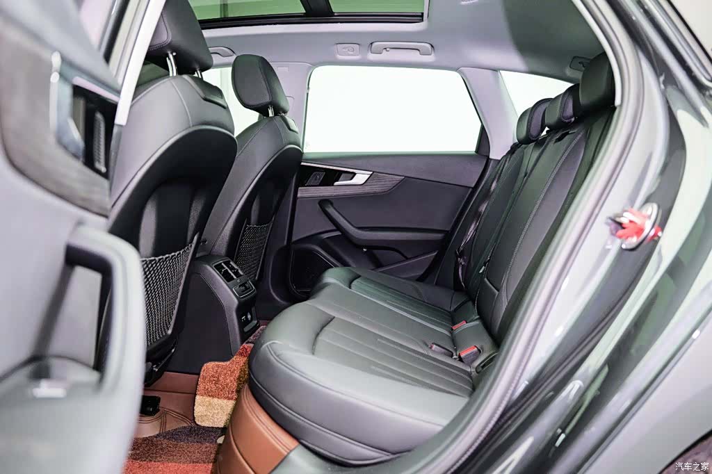 Audi A4, 2024 18