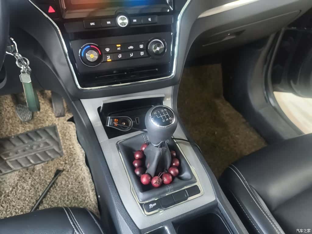 Roewe RX5, 2018 10