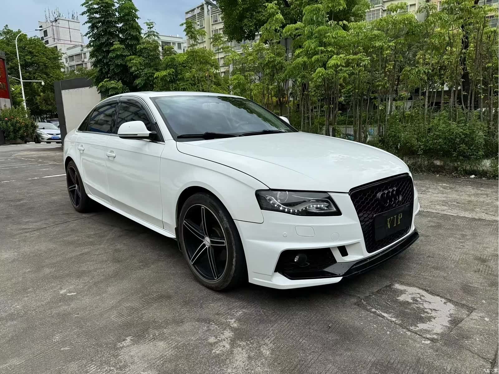 Audi A4L, 2011 3