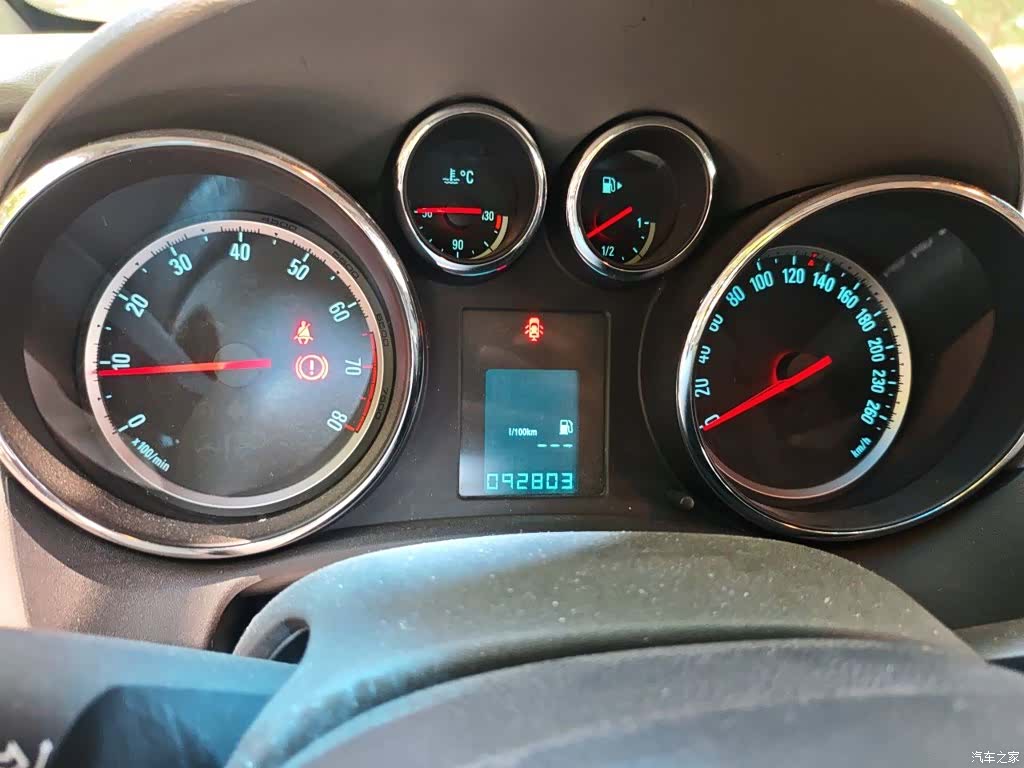 Buick XT, 2016 12