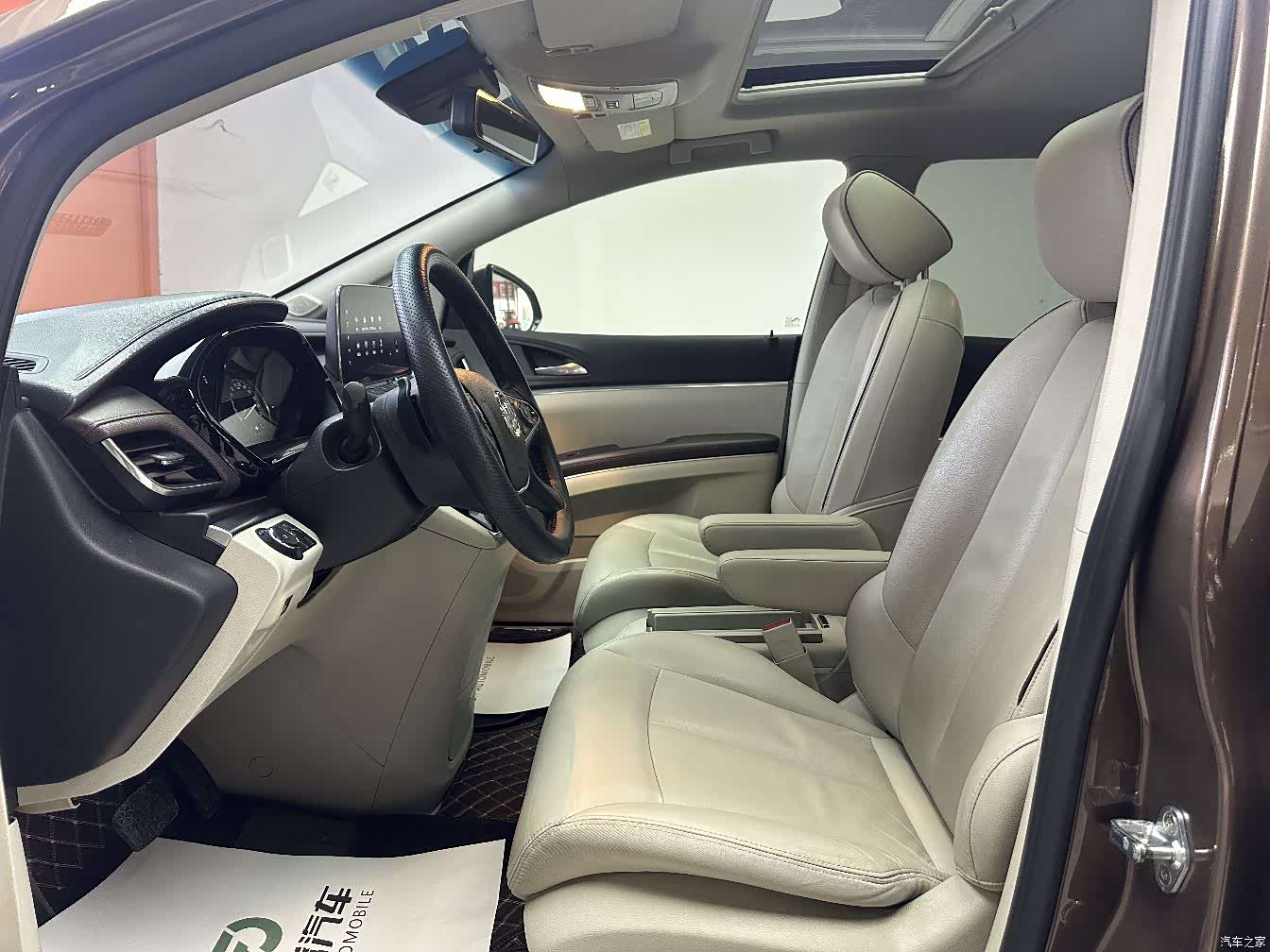 Buick GL8, 2021 11