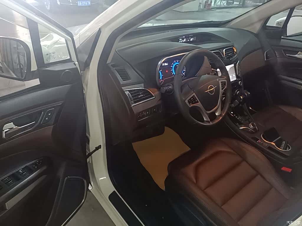 Haima V70, 2016 16