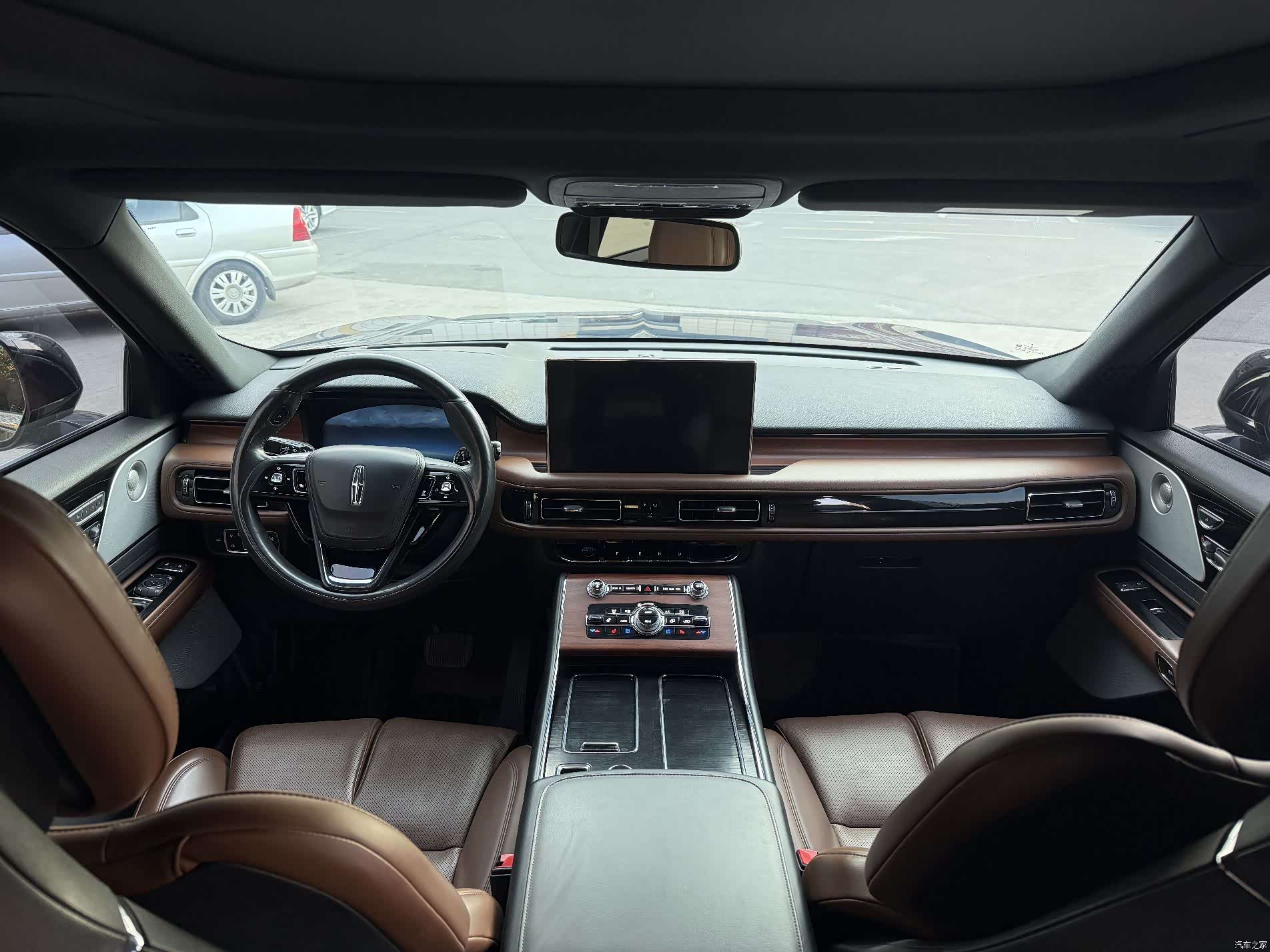 Lincoln Aviator, 2021 7