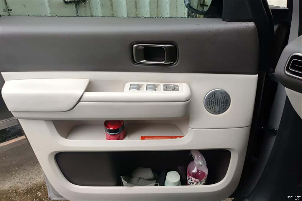 Li Auto MEGA, 2024 7