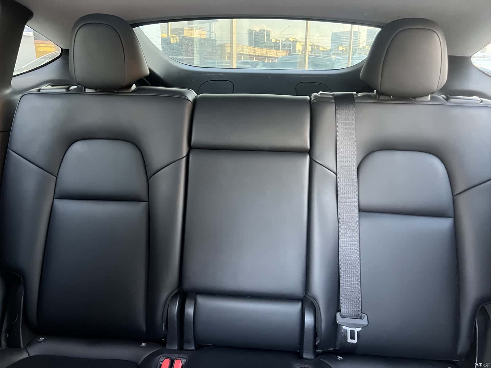 Tesla Model Y, 2023 21