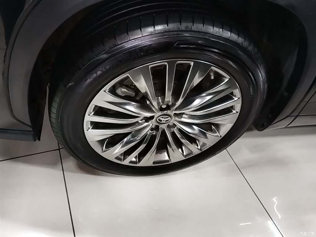 Toyota Highlander, 2023 23