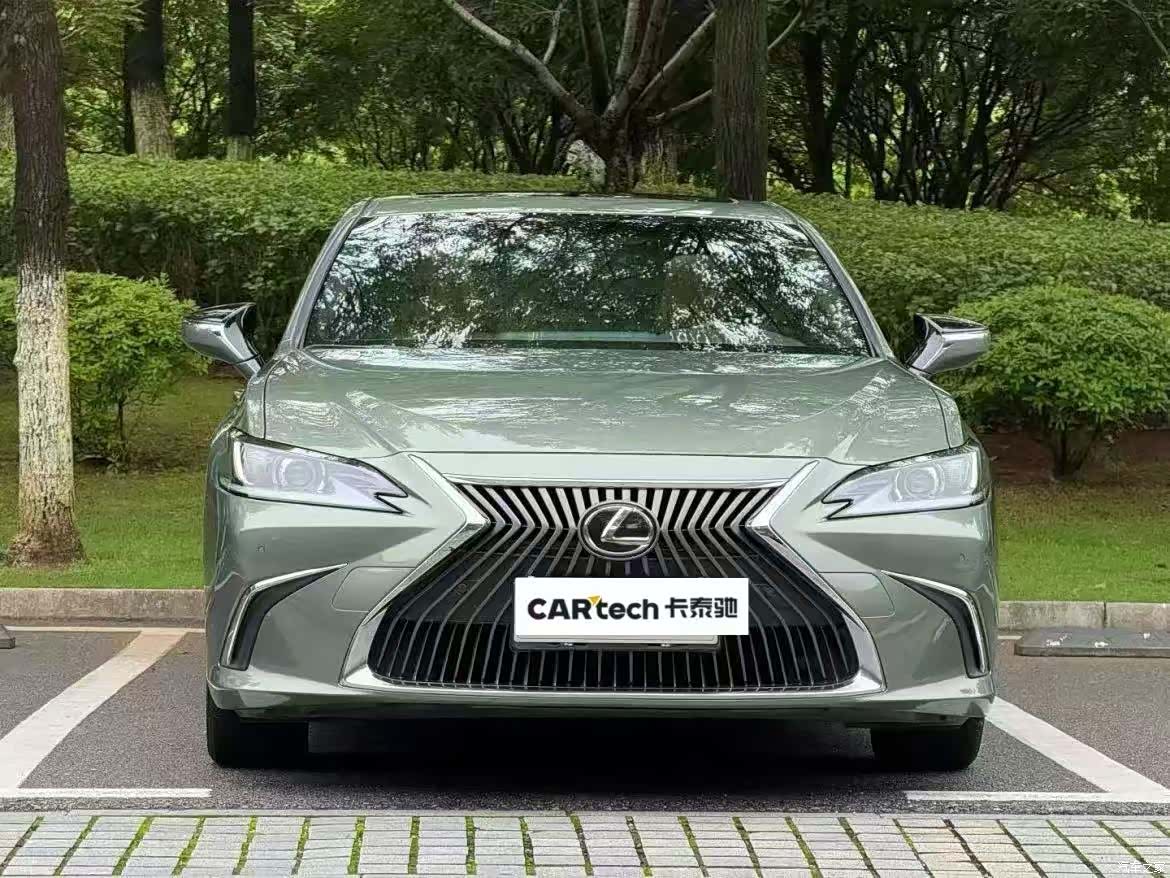 Lexus ES, 2021 2