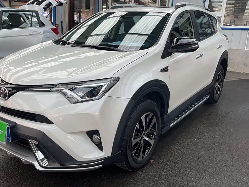 Toyota RAV4 Rongfang