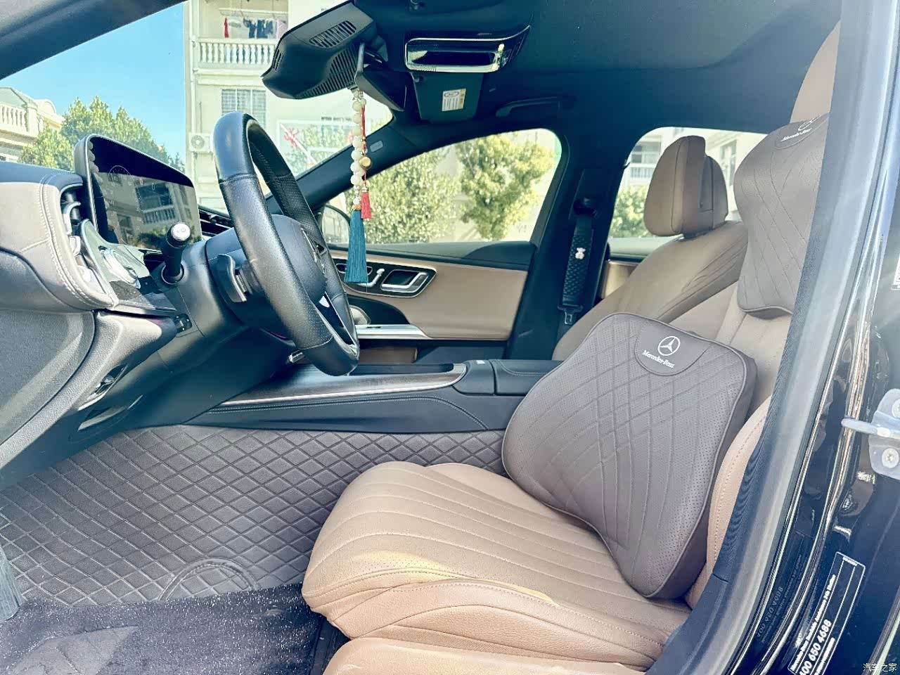Mercedes-Benz E-Class, 2024 4