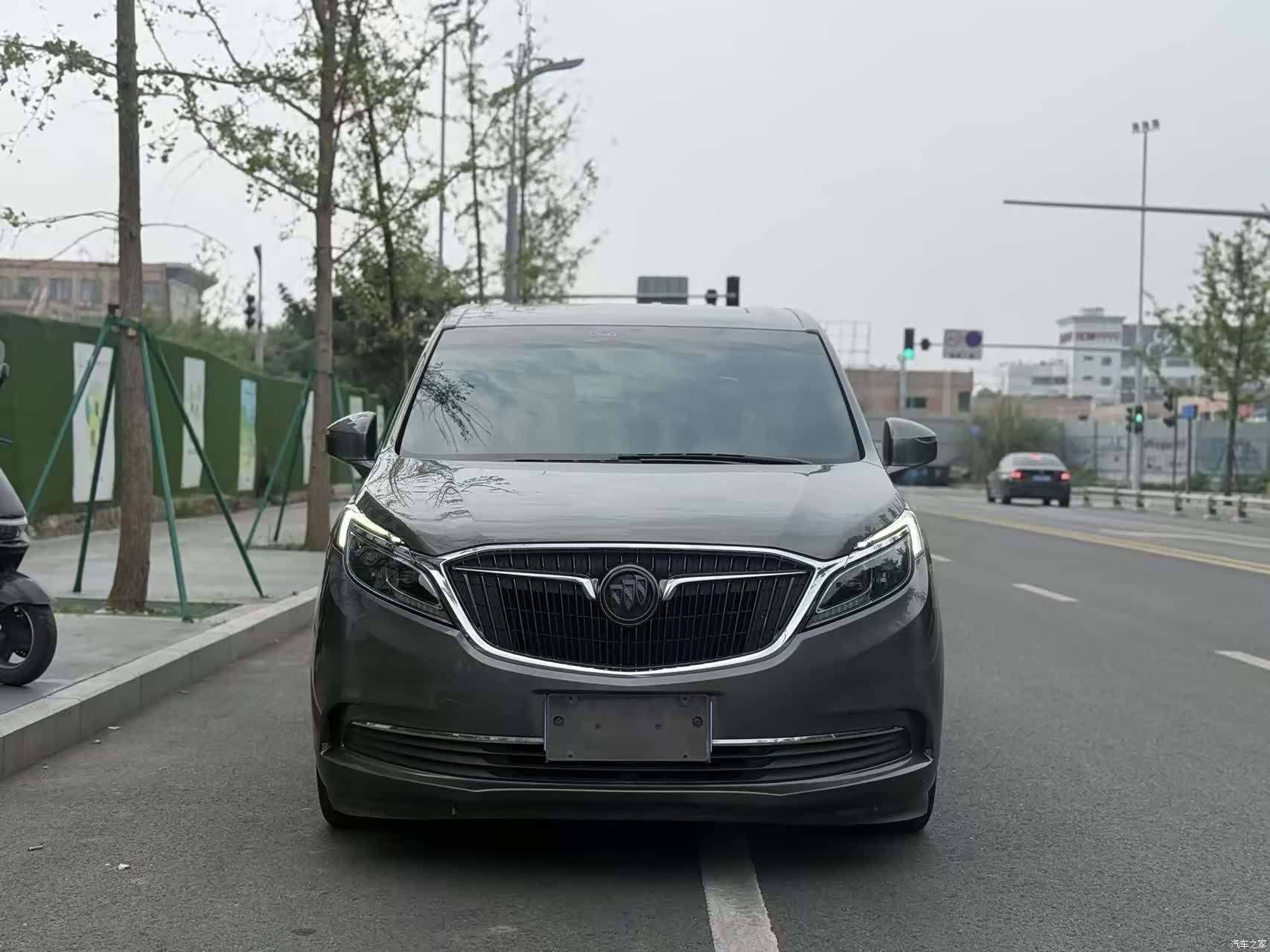 Buick GL8, 2018 2