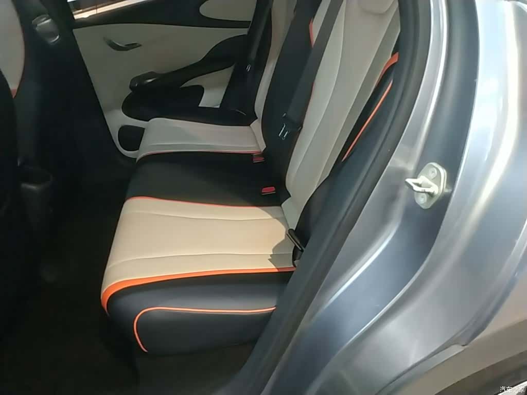 BYD Dolphin, 2022 17