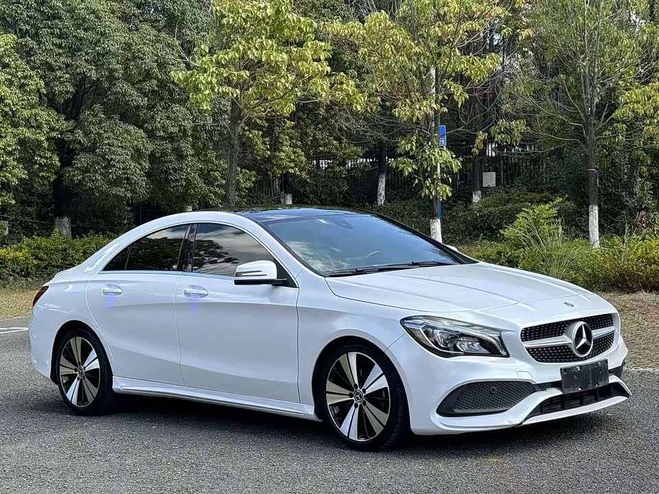 Mercedes-Benz CLA