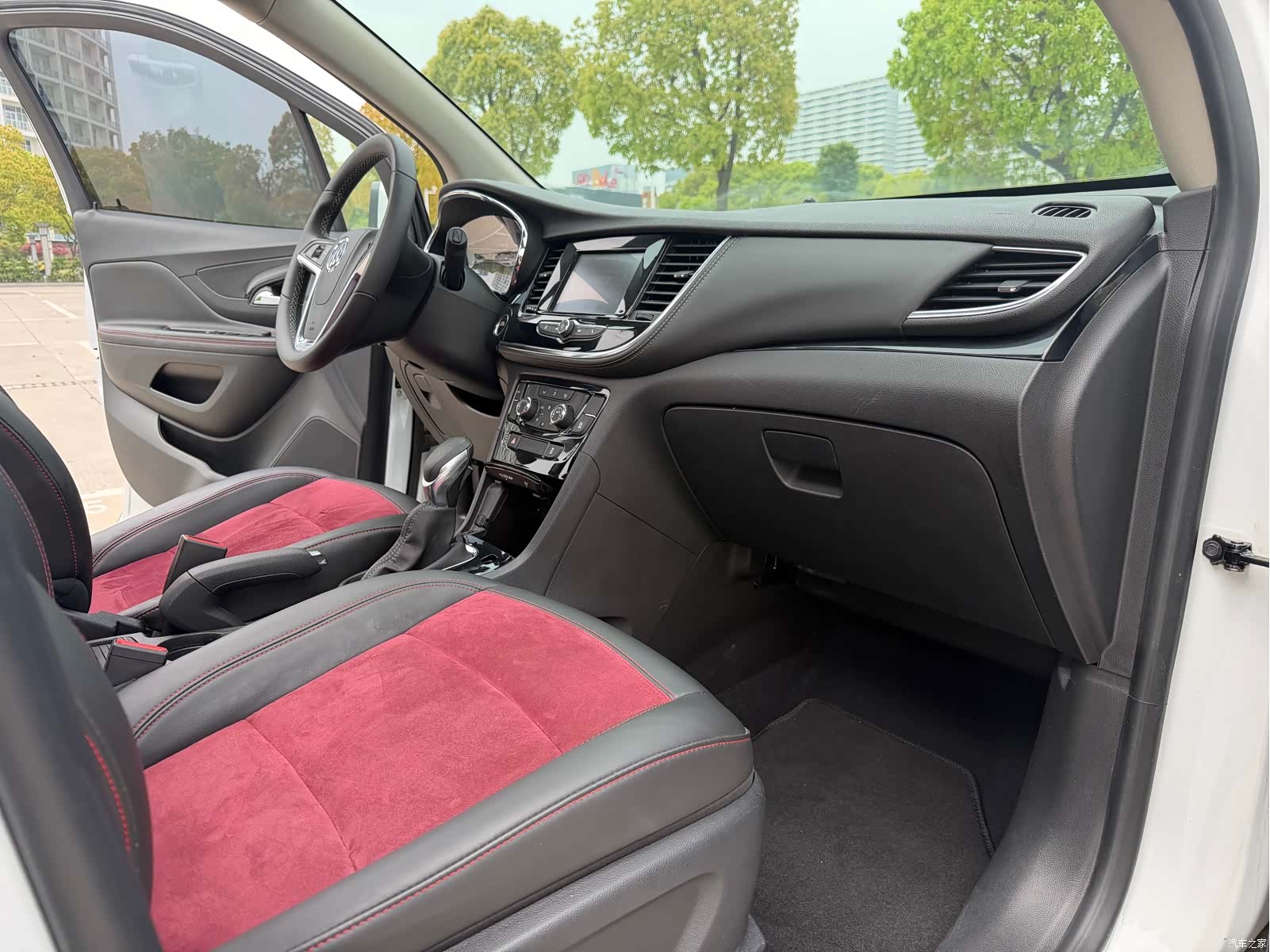 Buick Encore, 2017 10
