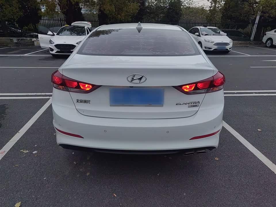 Hyundai Lead