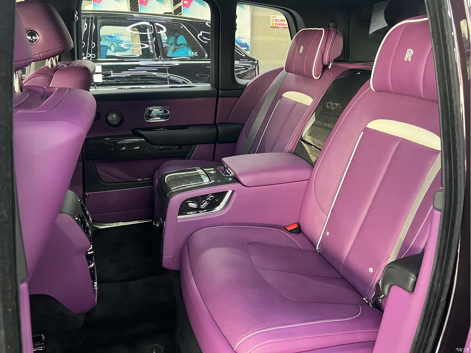 Rolls-Royce Cullinan, 2026 18
