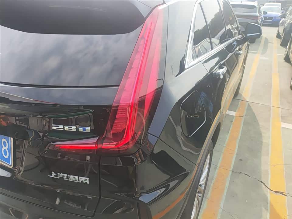 Cadillac XT4