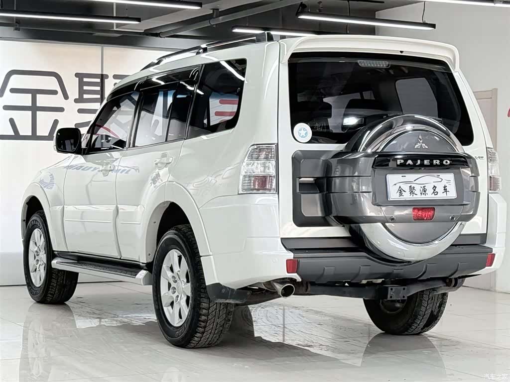 Mitsubishi Pajero, 2016 4