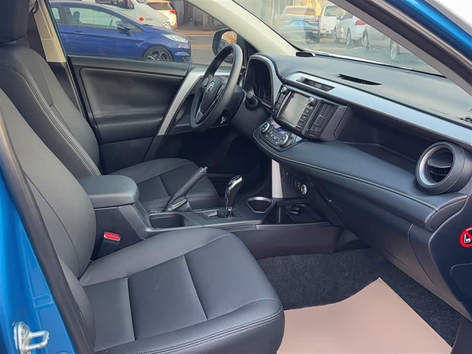 Toyota RAV4 Rongfang