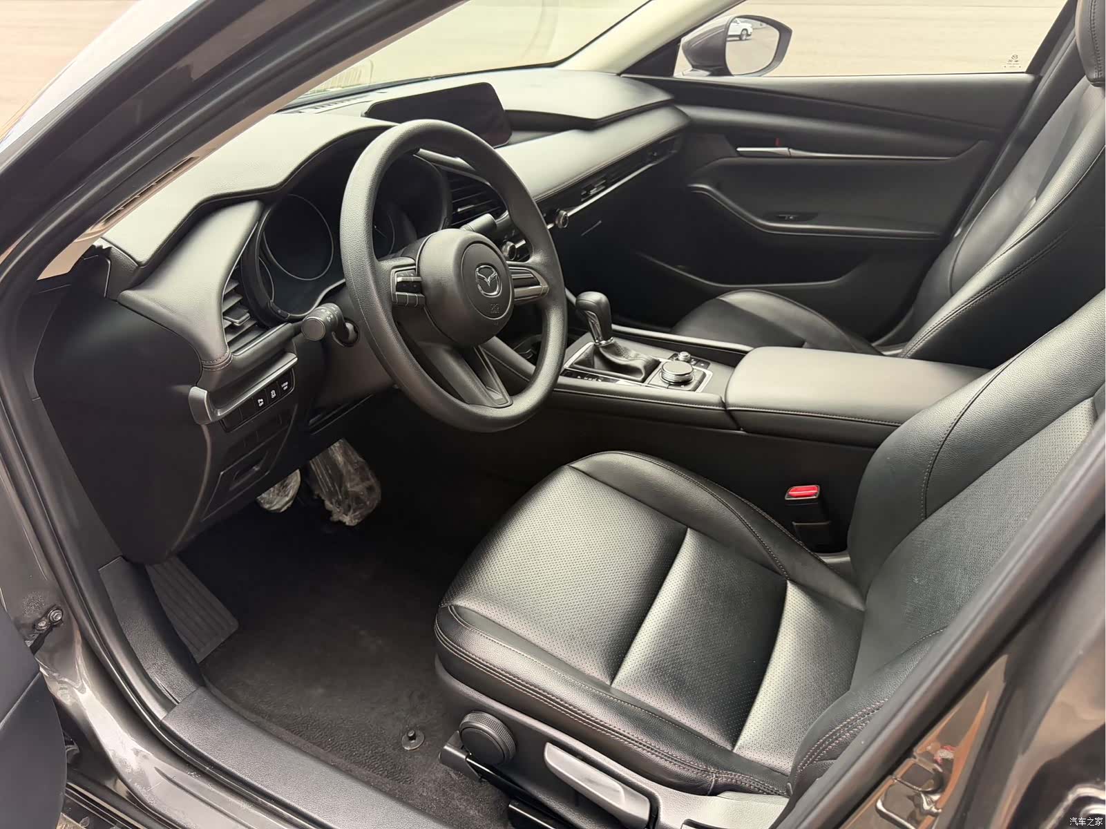 Mazda Mazda3, 2021 все фото