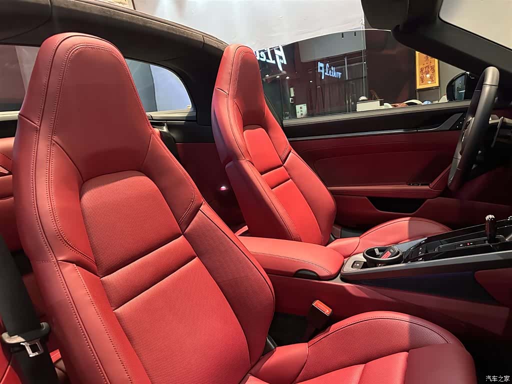 Porsche 911, 2024 18