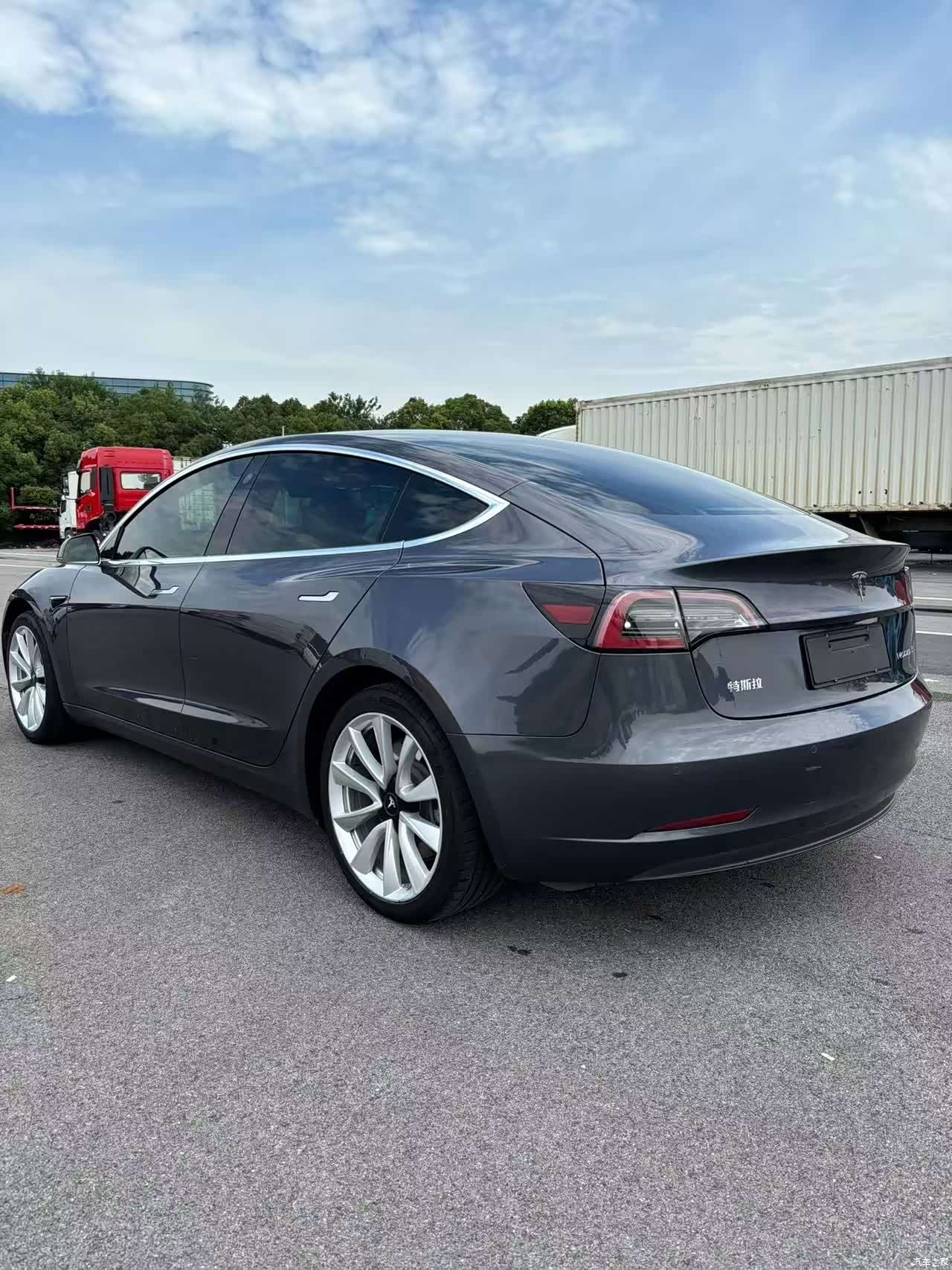 Tesla Model 3, 2020 7