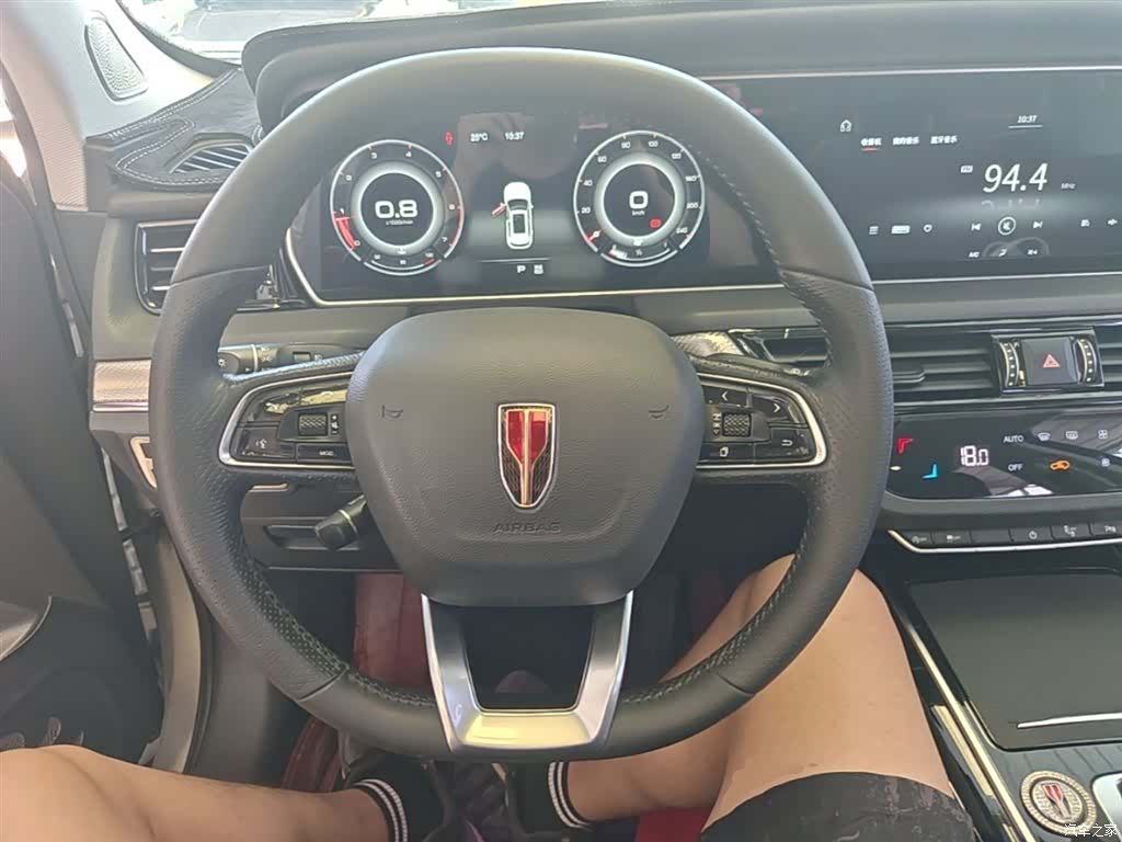 Hongqi HS5, 2021 11