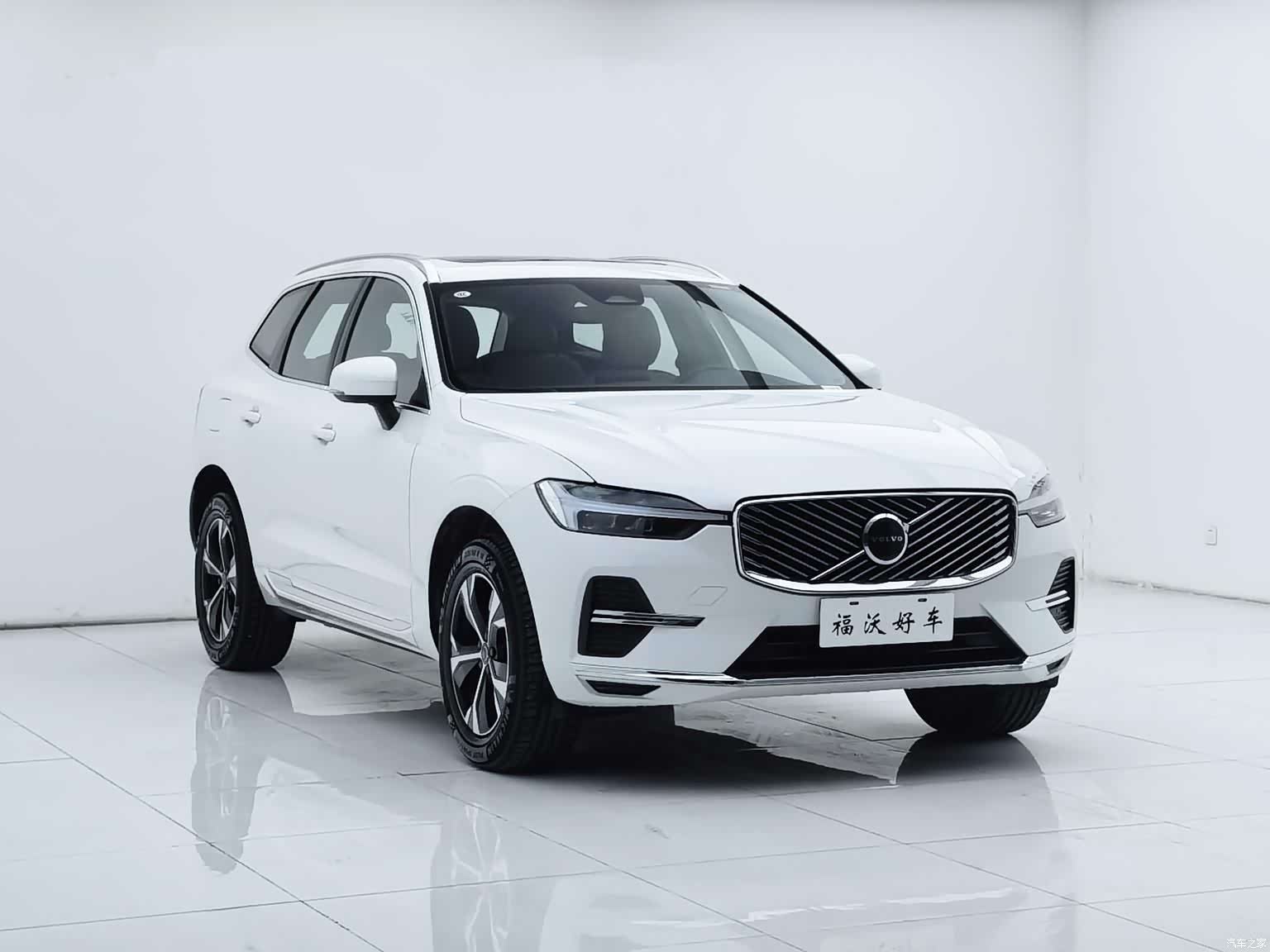 Volvo XC60, 2025 3