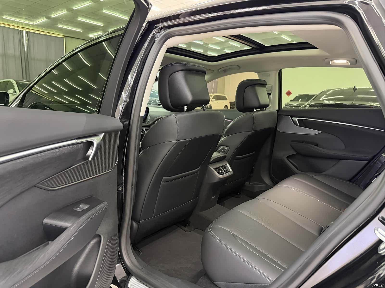 Buick LaCrosse, 2026 все фото