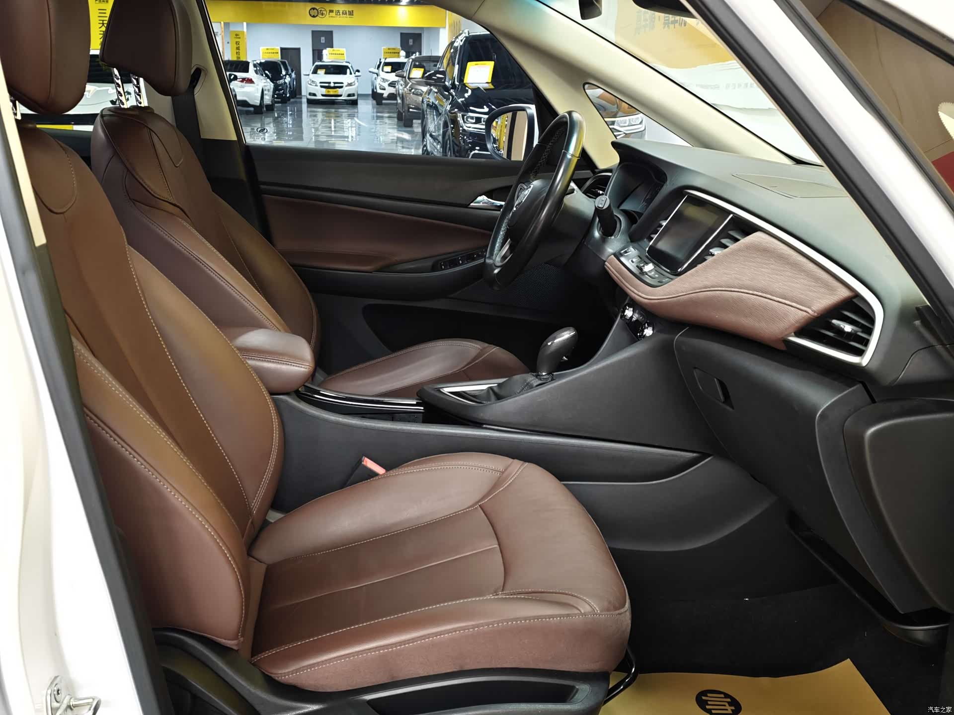 Buick GL6, 2018 12