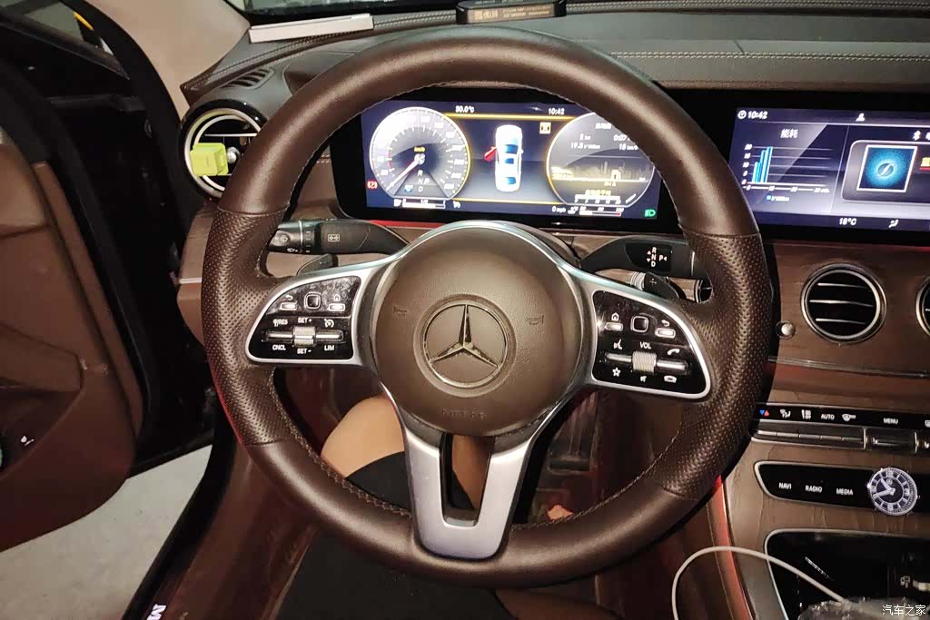 Mercedes-Benz E-Class, 2020 15