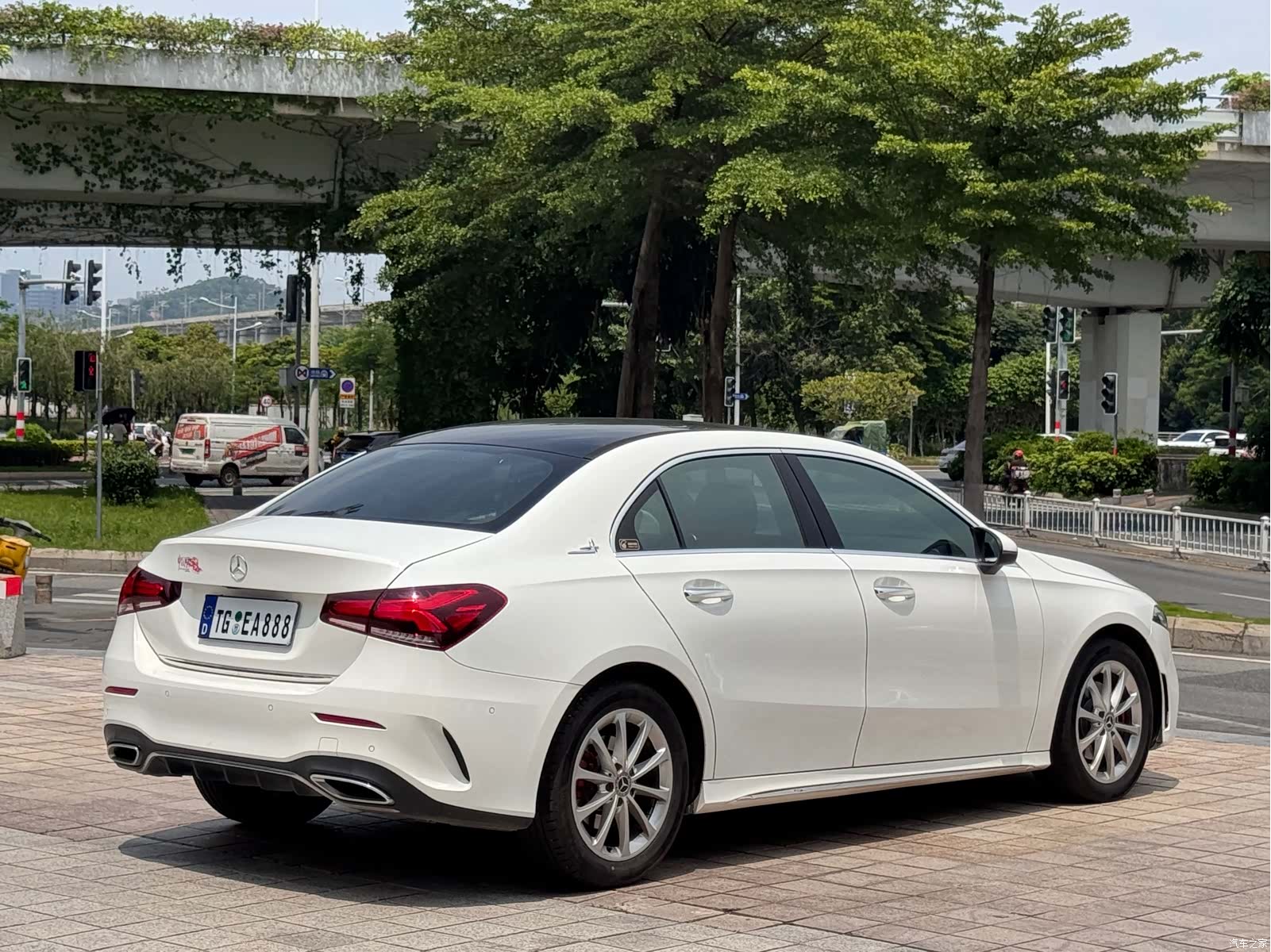Mercedes-Benz A-Class, 2019 6