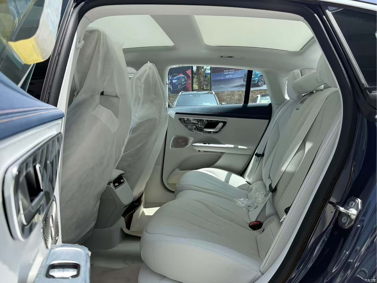 Mercedes-Benz EQE, 2025 16