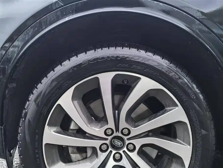 Land Rover Discover sports